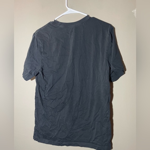 Nike Men's Mountain Photo Tee - Black Size M - Picture 4 of 4